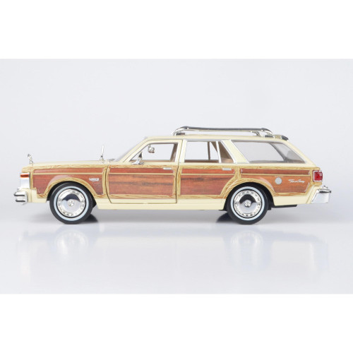 1979 Chrysler LeBaron Town & Country-Light Cashmere Alt Image 2
