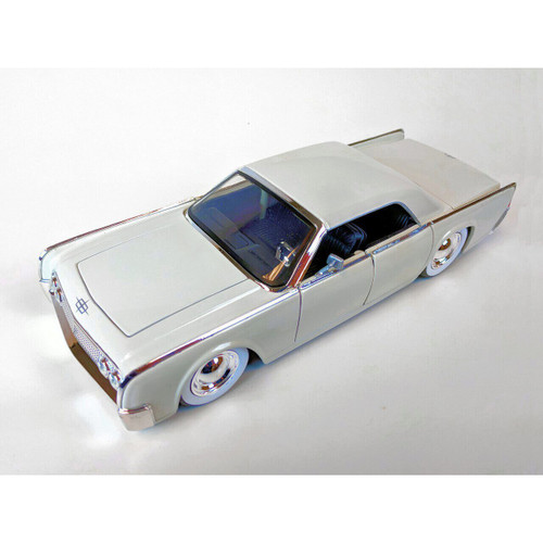 Jada Toys Jada 1/24 Big Time Kustoms 1963 Lincoln Continental White 124 Scale Diecast Model by Jada Toys JA90607-ARWH Jada Toys Jada 1/24 Big Time Kustoms 1963 Lincoln Continental White 124 Scale Diecast Model by Jada Toys JA90607-ARWH
