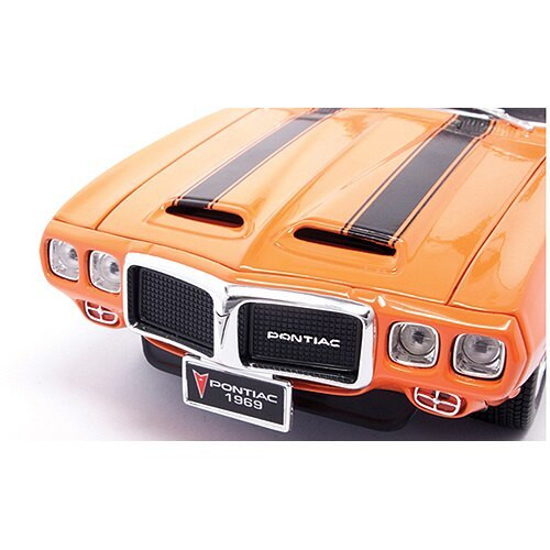Road Signature 1969 Pontiac Trans Am - Orange 118 Scale Diecast Model by Road Signature 18525NX 888693236810
