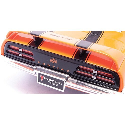 Road Signature 1969 Pontiac Trans Am - Orange 118 Scale Diecast Model by Road Signature 18525NX 888693236810