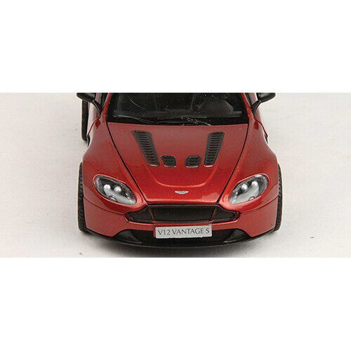 Motormax Aston Martin V12 Vantage S - Red 124 Scale Diecast Model by Motormax 18160NX