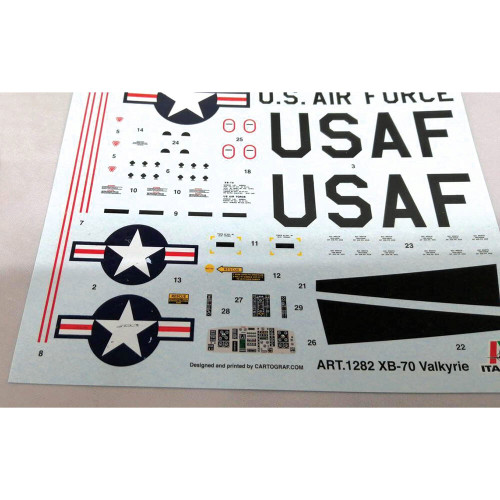 XB-70 Valkyrie 1/72 Kit Alt Image 3