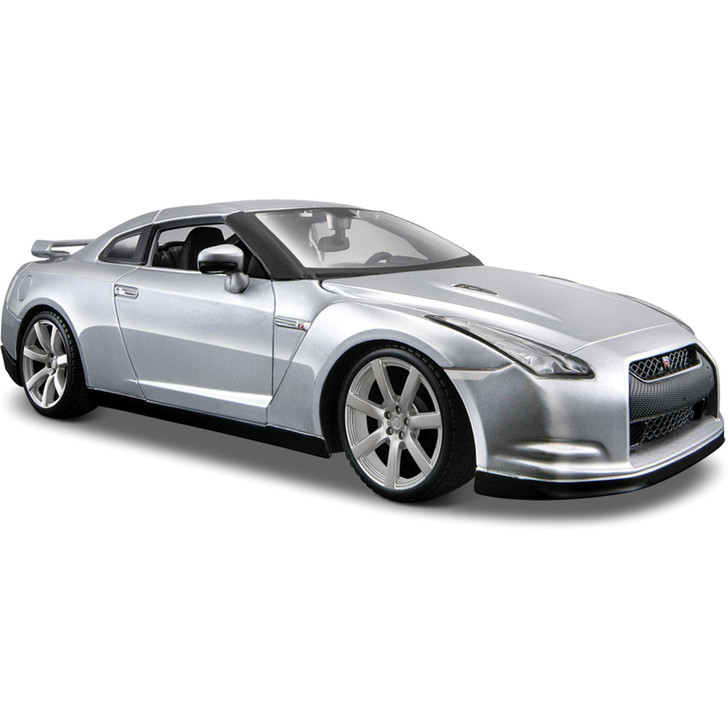 2009 R35 Nissan GT-R - Silver 1:24 Scale Diecast Model by Maisto ...