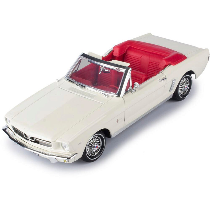 James Bond - 1964 1/2 Ford Goldfinger Mustang - White 1:18 Scale Diecast  Model Car