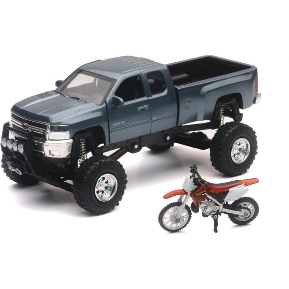 Chevrolet Silverado Pick Up W/ Honda Dirt Bike 1:32 Scale Main Image