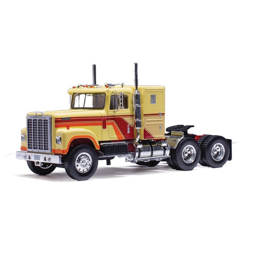 International Transtar 4300 - Beige Main Image