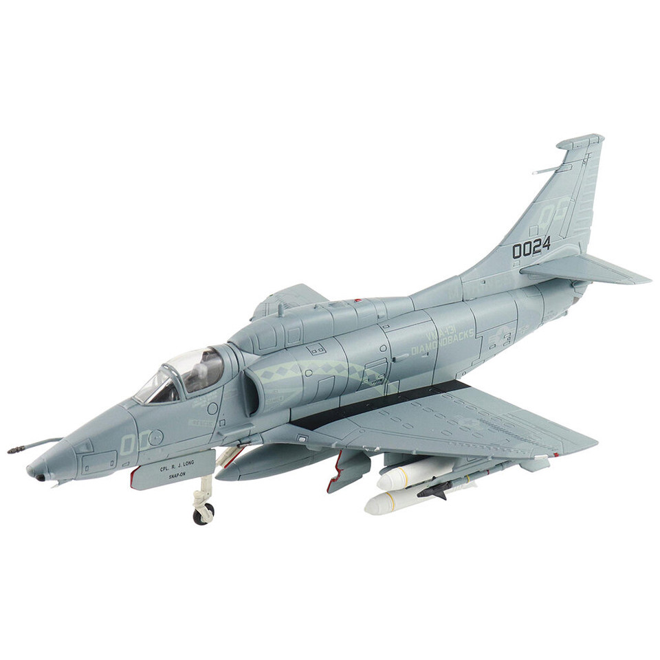 A-4M Skyhawk 1/72 Die Cast Model - HA1437 VMA-131 "Diamondbacks", US Marines, 1993 Main Image