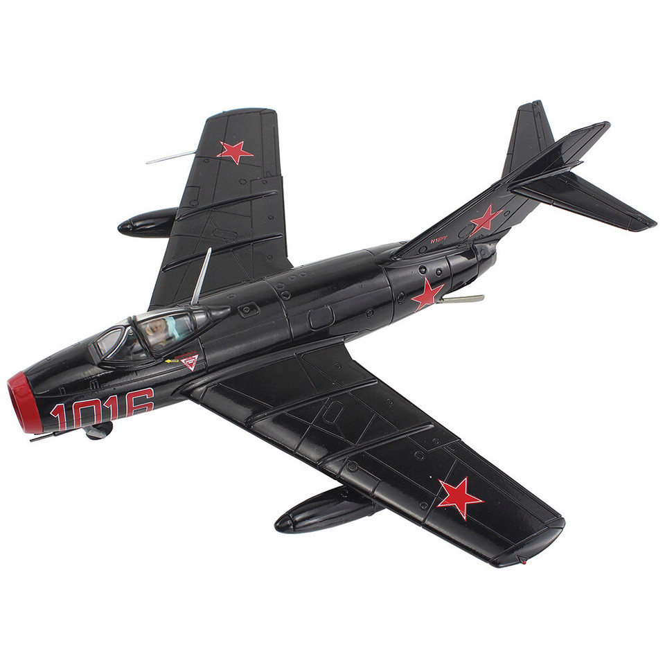 MIG-15bis 1/72 Die Cast Model - HA2422 Combat Air Musem, Kansas Main Image