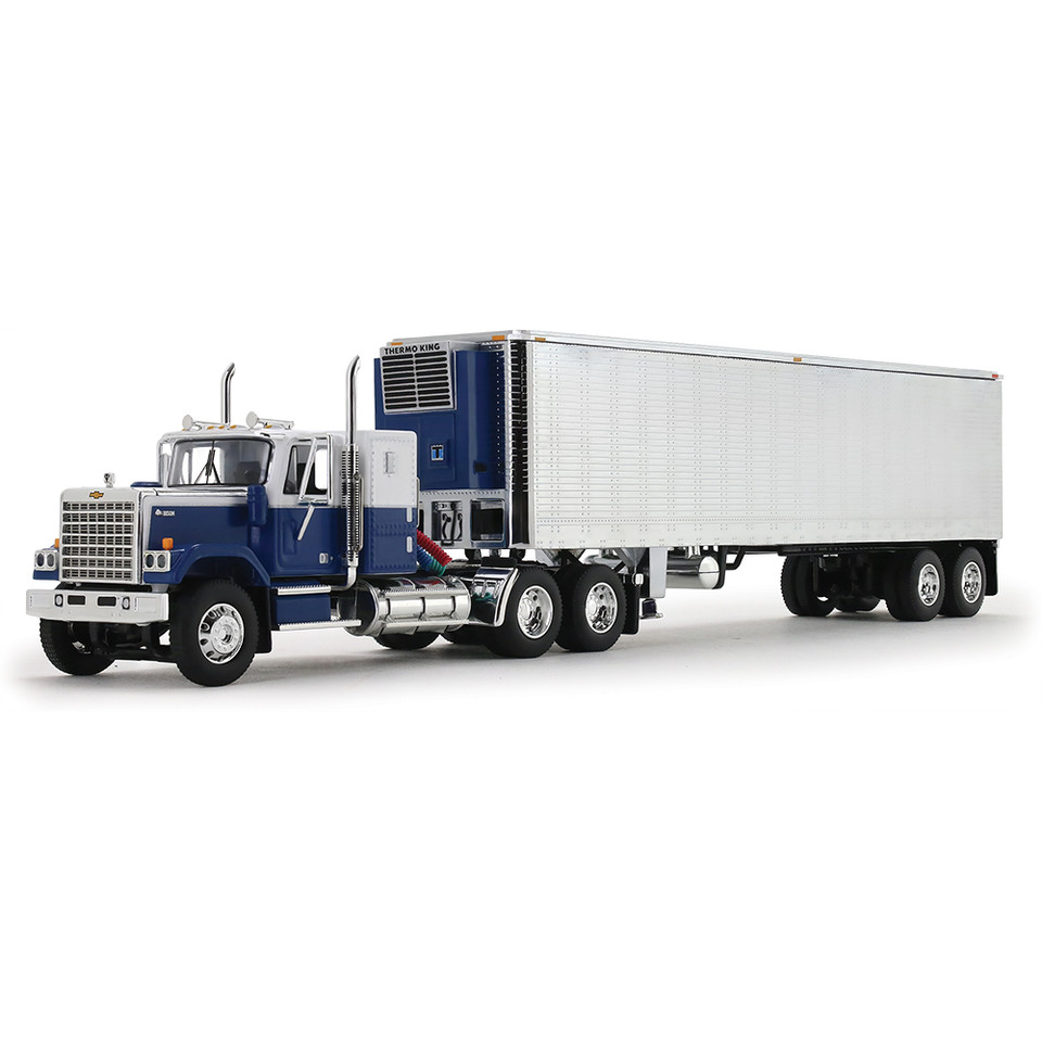 Chevrolet® Bison® with 34 Flat Top Sleeper & 40' Vintage Trailer with Reefer 1:64 Scale Main Image