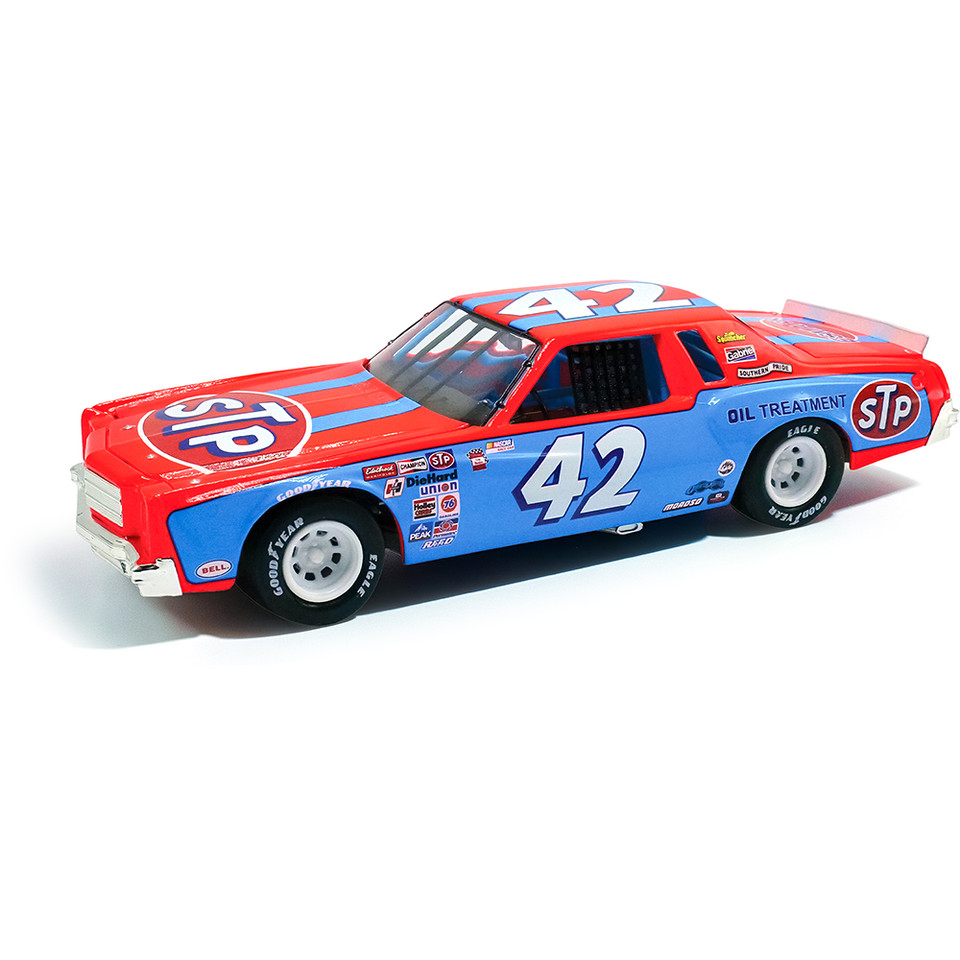 1981 Richard Petty STP Chevrolet Monte Carlo NASCAR Race Car 1:64 Scale Main Image