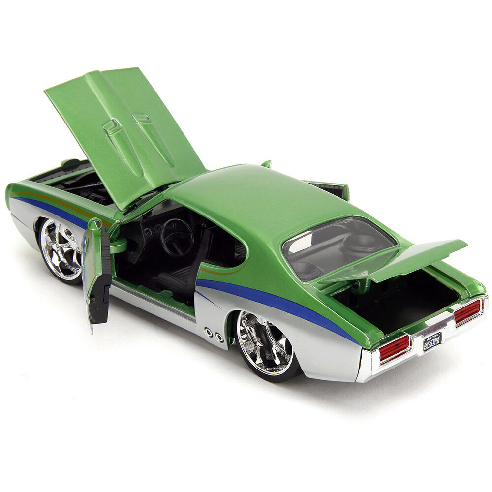 1:24 BTM 1969 Pontiac GTO Judge ミニカー 1969 Pontiac GTO Judge - BTM 1:24 Scale | Collectable Diecast