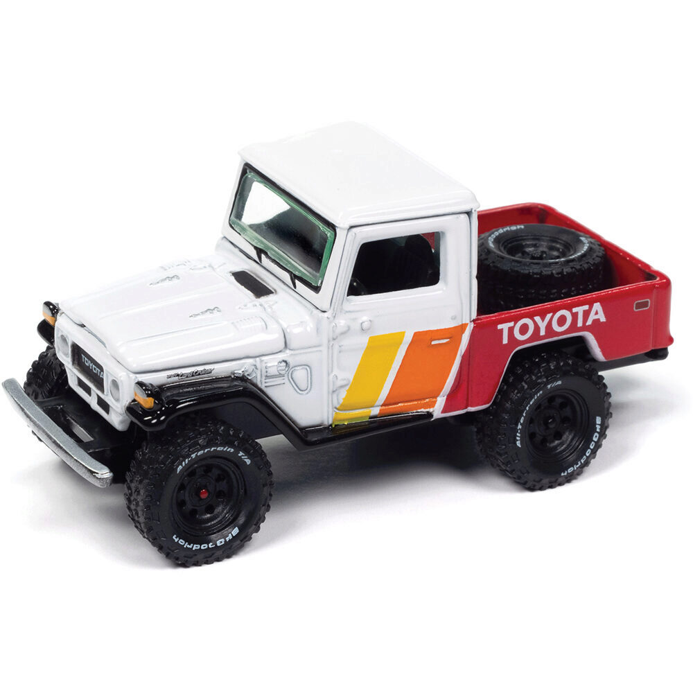 1980 Toyota Land Cruiser w/Open Car Trailer-White 1:64 Scale