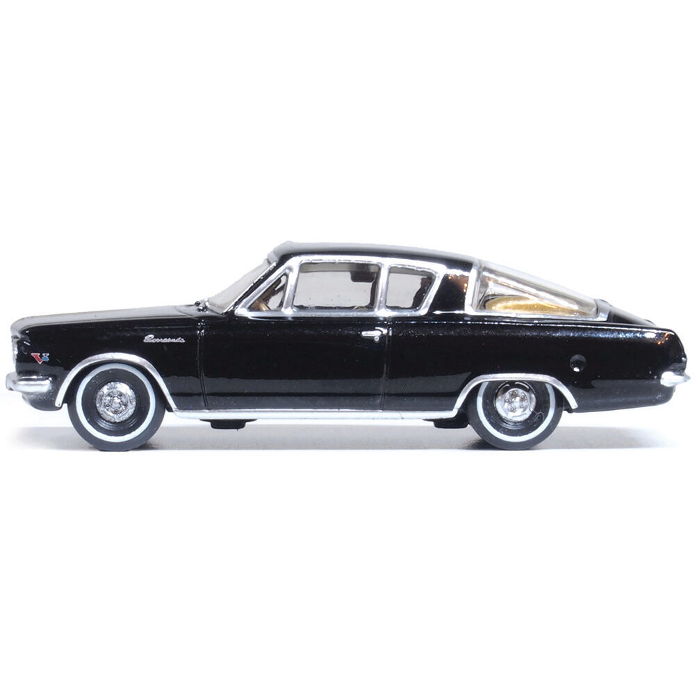 1965 Plymouth Barracuda - Black / Gold 1:87 Scale