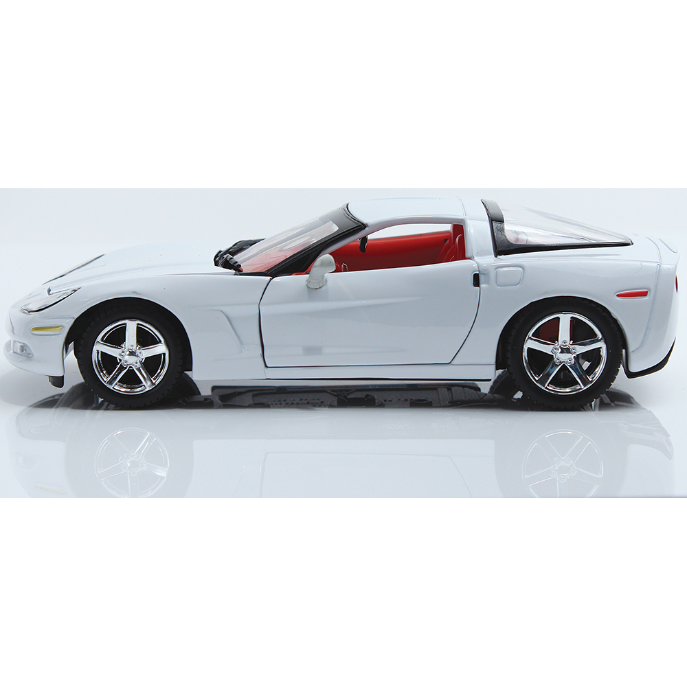 2005 C6 Chevy Corvette - History of Corvette 1:24 Scale