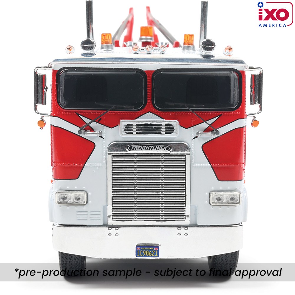 1987 Freightliner FLA Tow Truck - Red & White 1:43 Scale