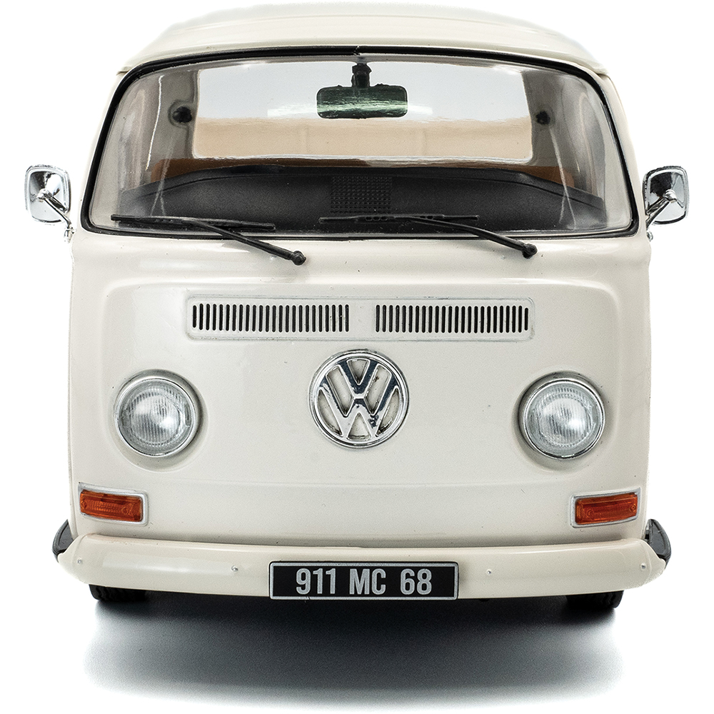 1968 Volkswagen T2 Pick Up - White 1:18 Scale Diecast Model by