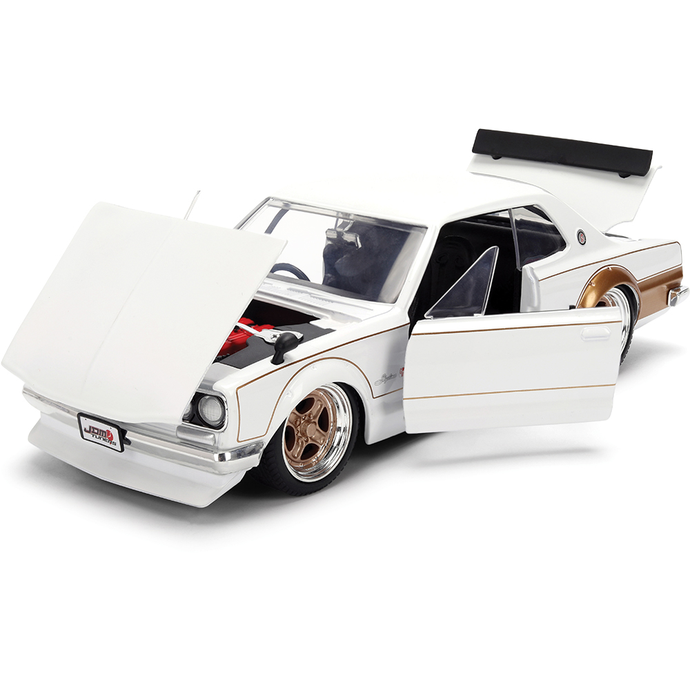 1971 Nissan Skyline 2000 GT-R - White 1:24 Scale Diecast Model by