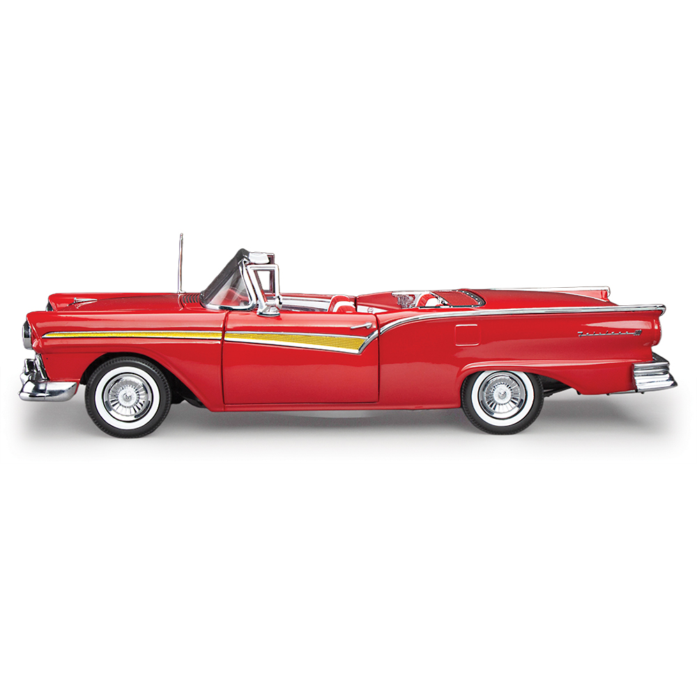 1957 Ford Fairlane 500 Skyliner-Flame Red 1:18 Scale | Collectable