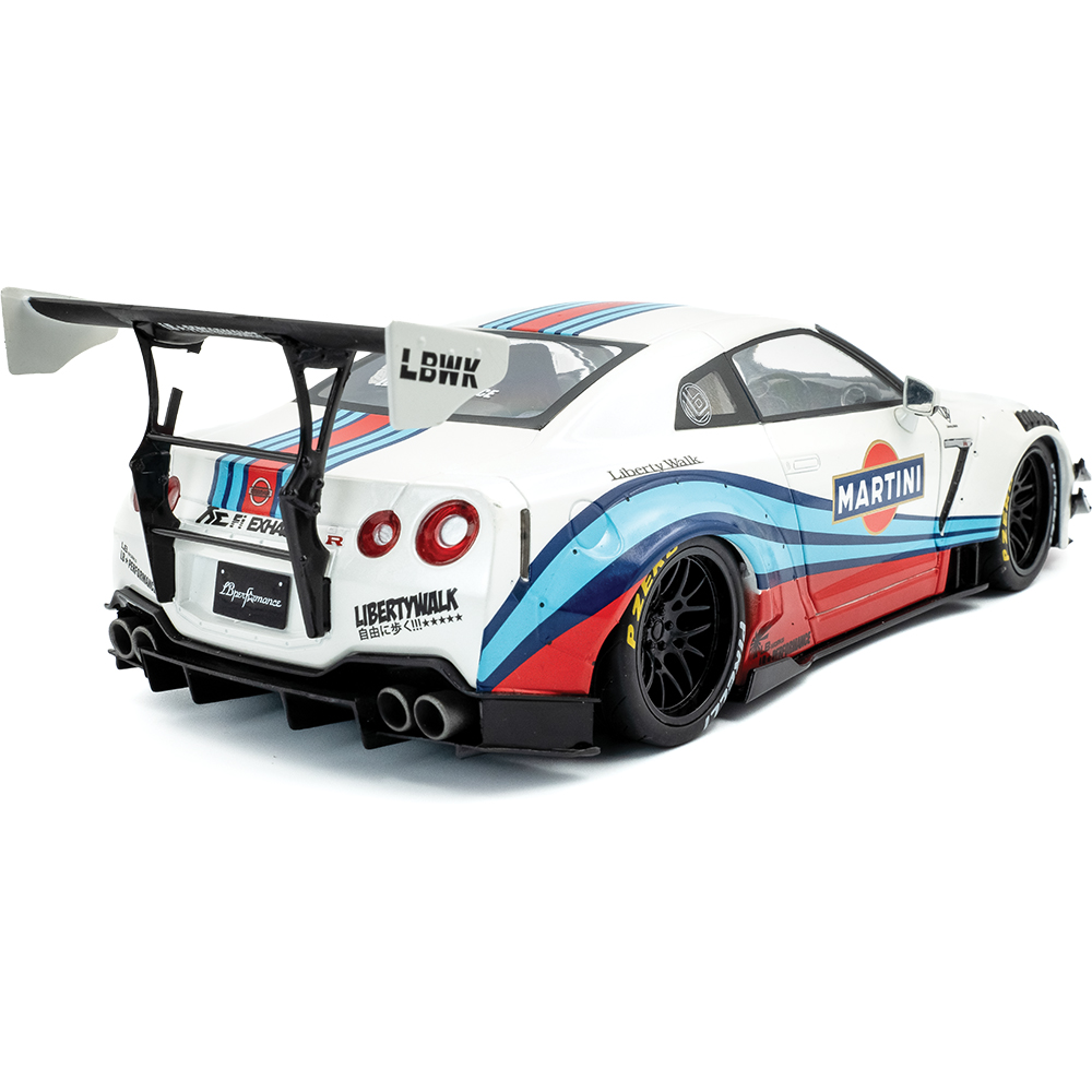 2024 Nissan GT-R (R35) W/ Liberty Walk Body Kit 2.0 M 1:18 Scale