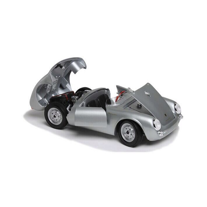 Porsche 550A Spyder 1:18 Scale Diecast Model by Maisto