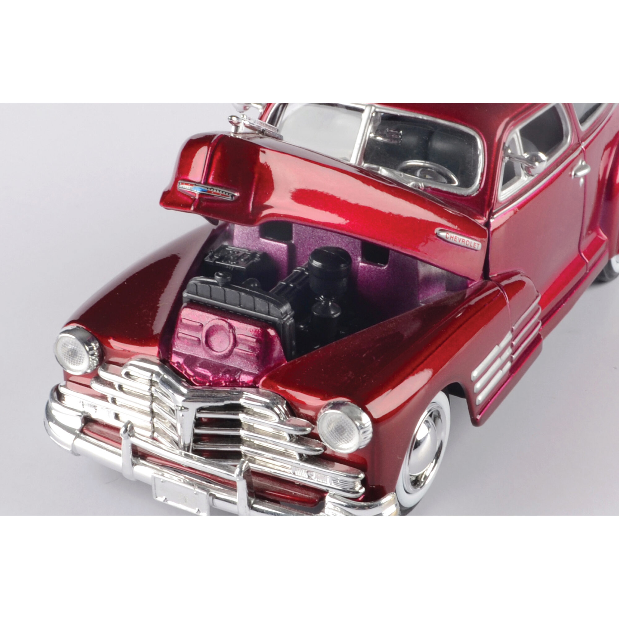 【Jada Toys】247 Chevy Acrosedan Fleetline Amazon.com: 1948 Chevy Aerosedan Fleetline, Red - Motormax