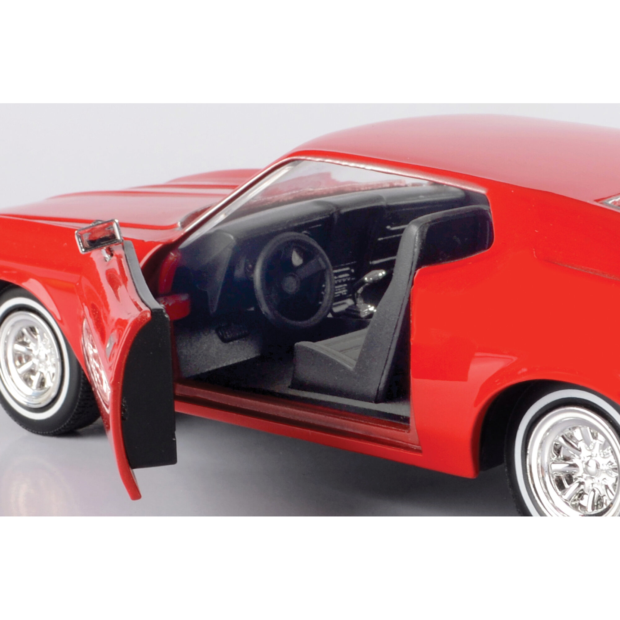 1971 Ford Mustang Sportsroof - Red 1:24 Scale Diecast Model