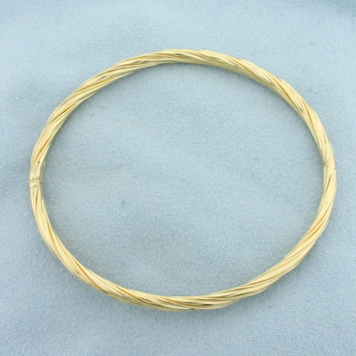 Hinged Twisting Design Bangle Bracelet in 14k Yellow Gold