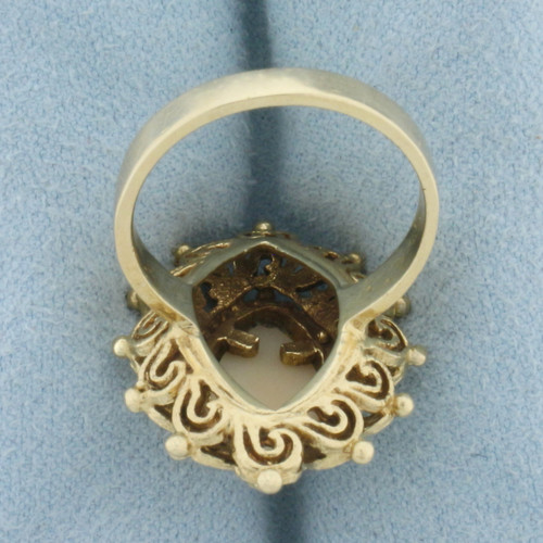 Vintage Coral Ring in 14k Yellow Gold