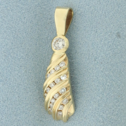 Designer Diamond Pendant in 14k Yellow Gold