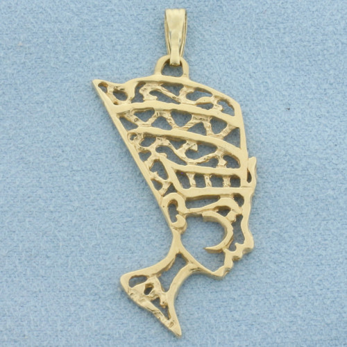 Nefertiti Cutout Pendant in 14k Yellow Gold