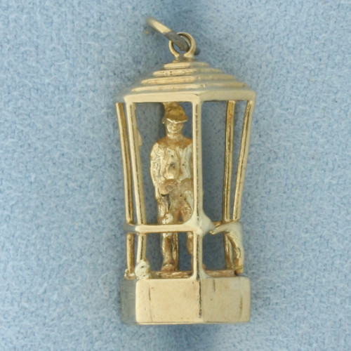 Vintage Bermuda Bobby Policemen Charm in 9k Yellow Gold