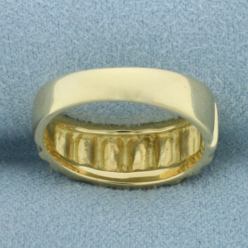 Unique Ridge Design Band Ring in 18K Yellow Gold