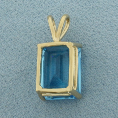 Swiss Blue Topaz Pendant in 14k Yellow Gold