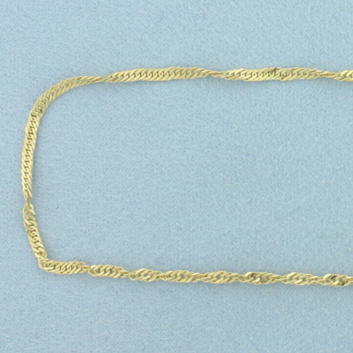 18 Inch Twisting Curb Link Chain Necklace  in 14k Yellow Gold
