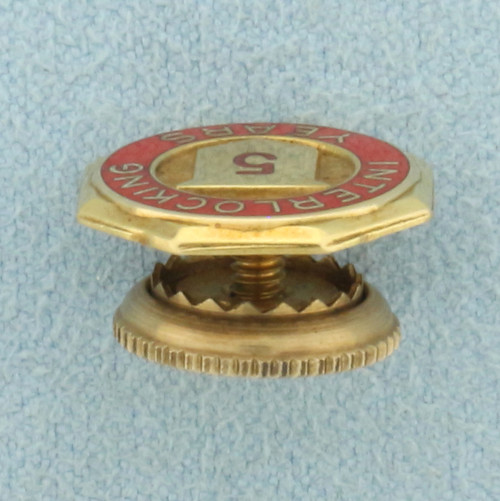 Antique Interlocking 5 Years Enamel Pin in 10k Yellow Gold