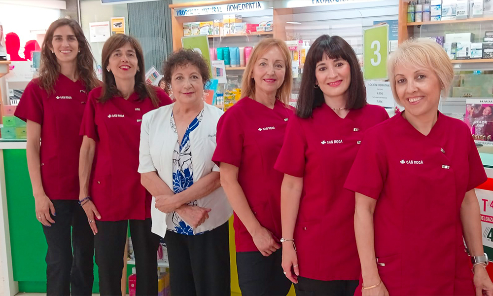Equipo farmacéutico de la Farmacia Can Roca en Terrassa, Barcelona
