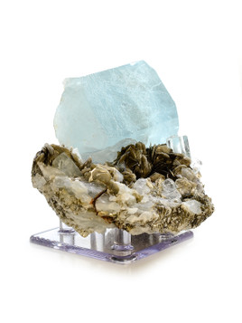 Aquamarine on Muscovite