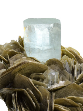Aquamarine and Fluorite on Muscovite