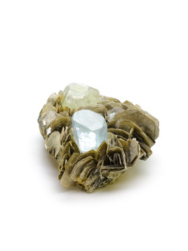 Aquamarine and Fluorite on Muscovite