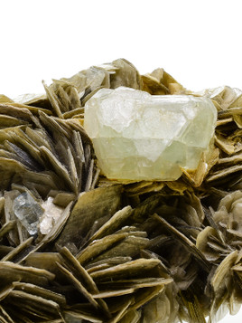 Aquamarine and Fluorite on Muscovite