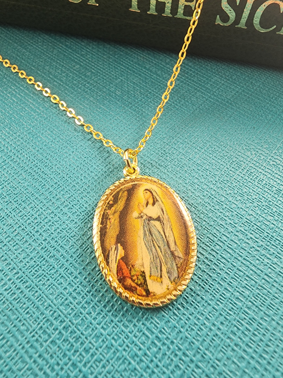 Our Lady Of Lourdes Picture Gold Pendant(24mm) - The Square Gift Store