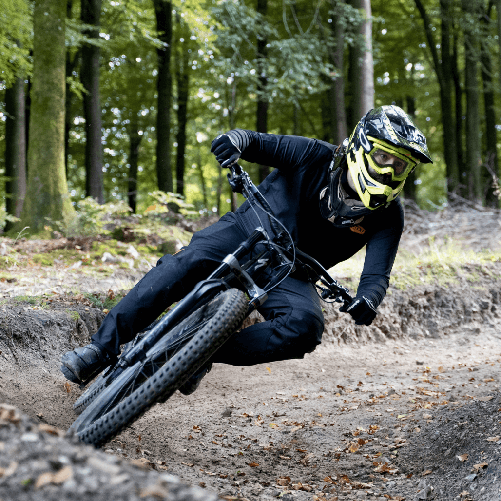 Context Ridewear MTB DH Downhill Enduro Gravity Trousers Pants Stealth Corner image Context Ridewear MTB DH Downhill Enduro Gravity Trousers Pants Stealth Corner image