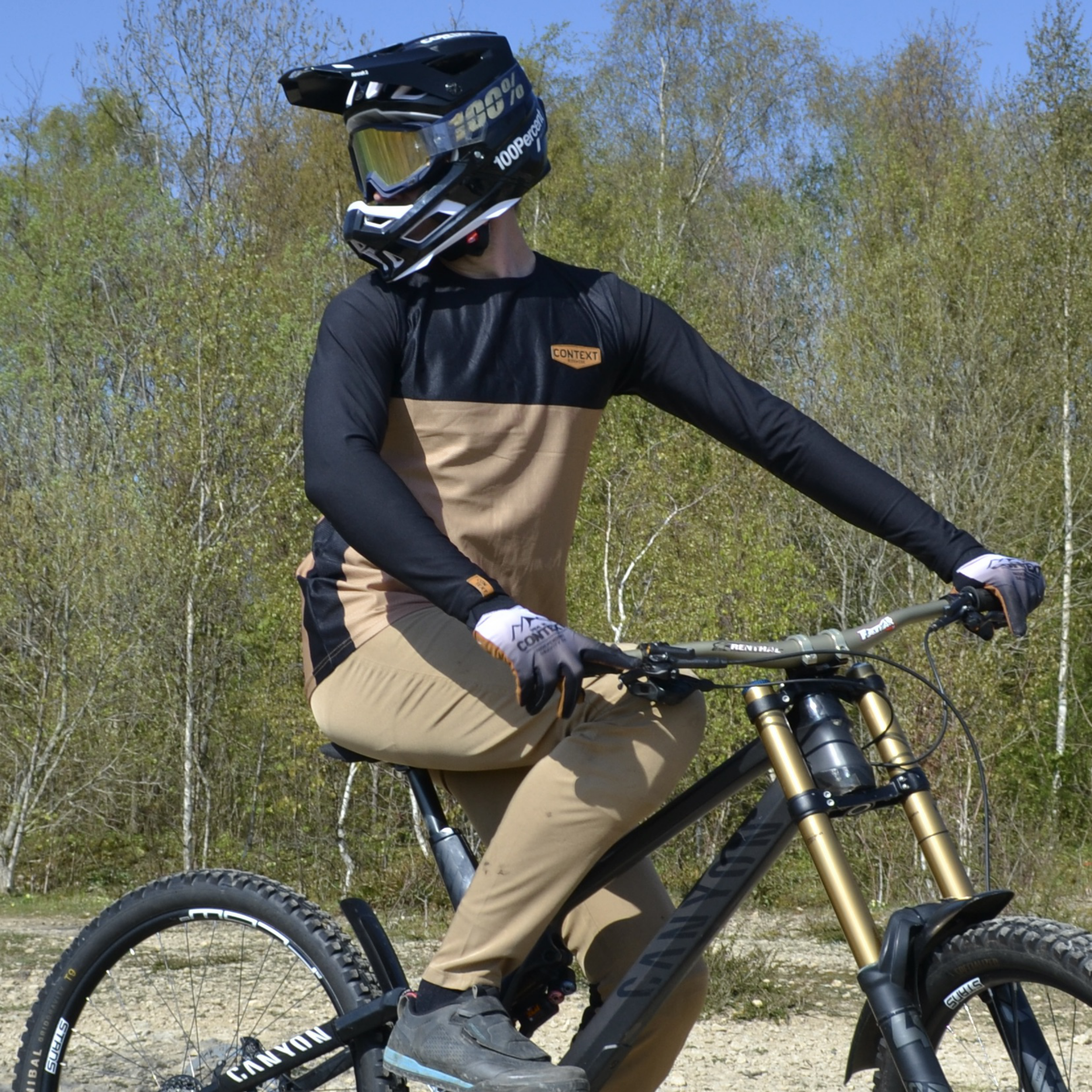 Context Ridewear MTB DH Gravity Enduro combo - Sandstone Split on bike 1