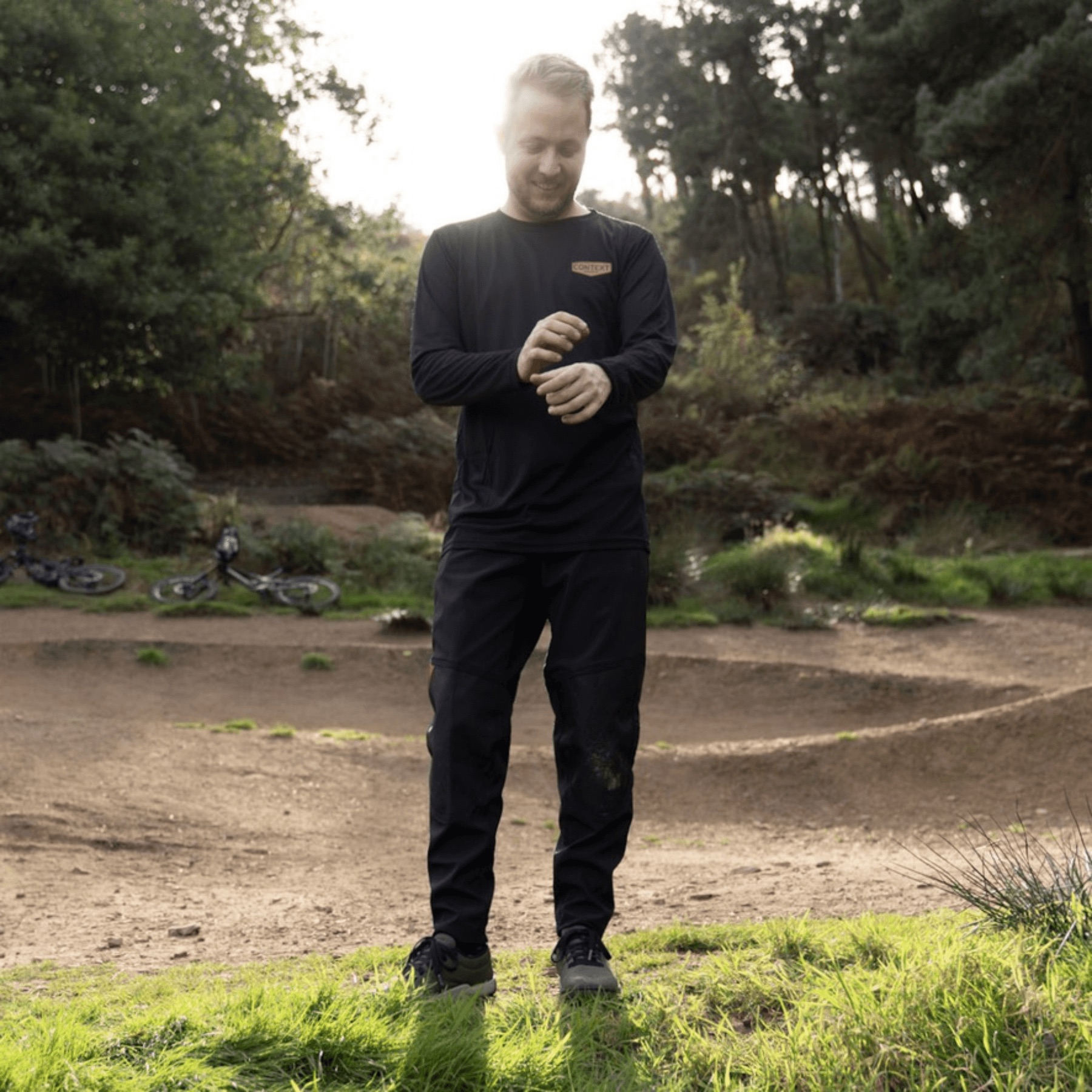 Context Ridewear MTB DH LS Gravity Combo - Standing 2