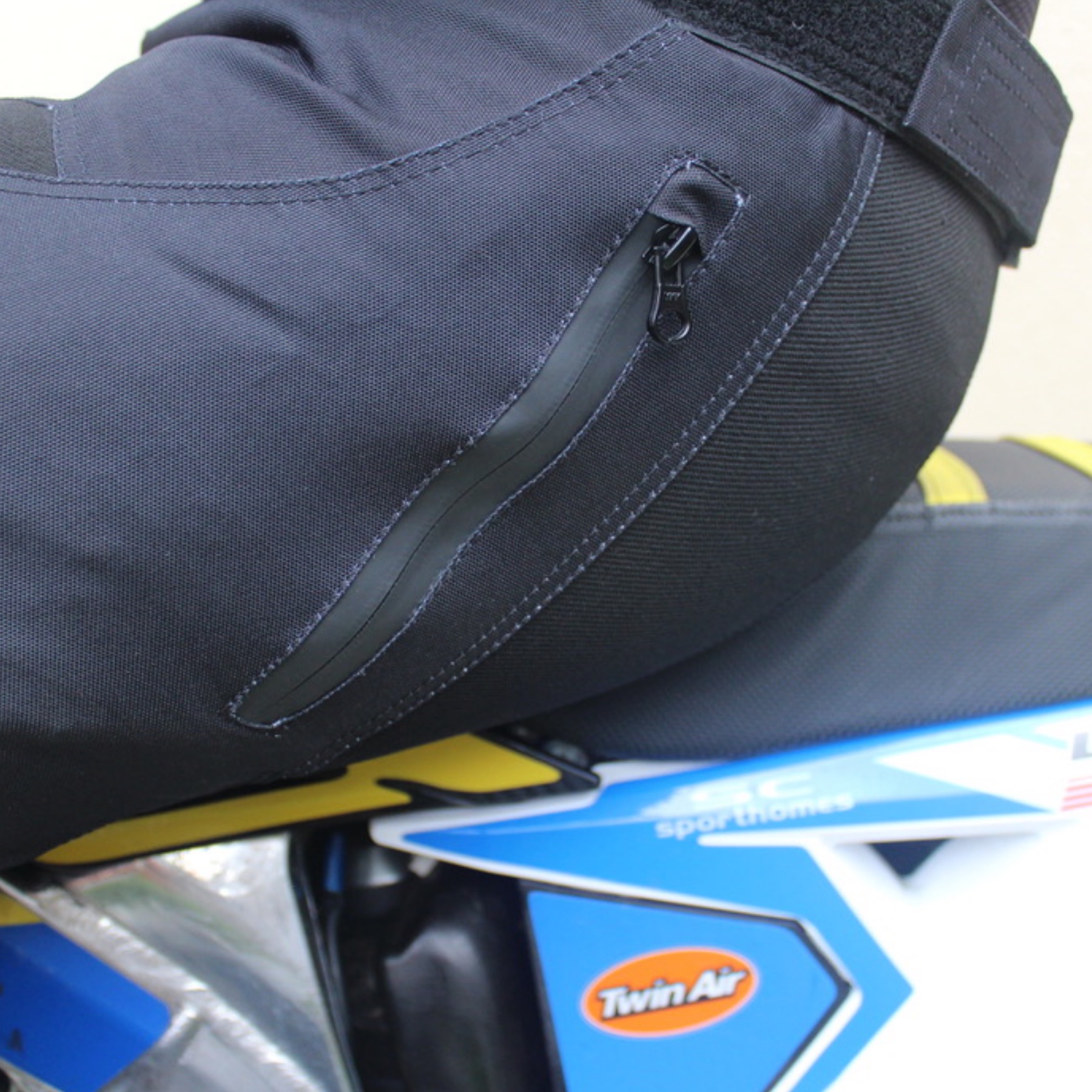 Context Moto MX1 Pants Pockets 1
