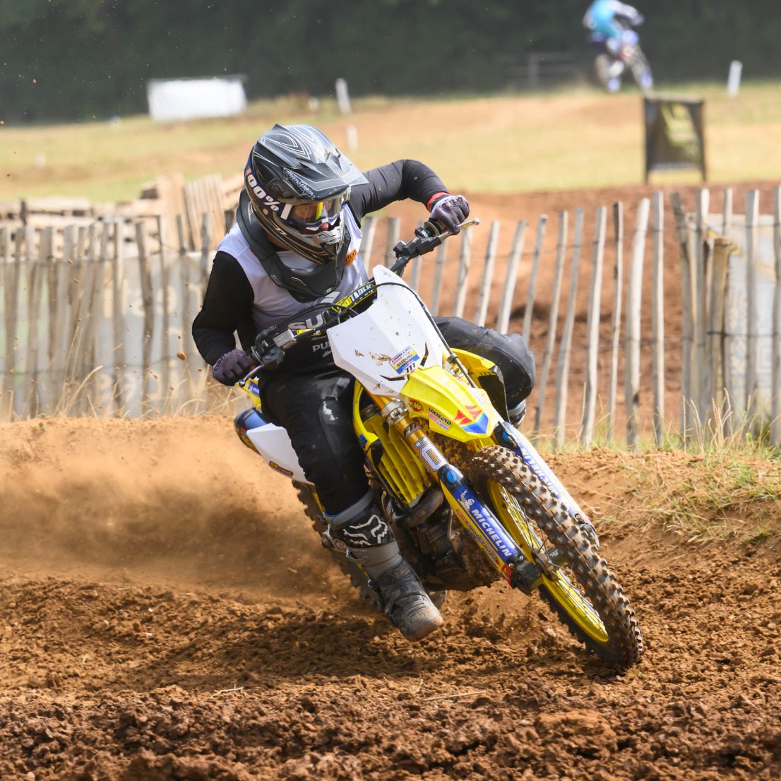 Context Moto Raceline MX Combo - Raceline Gradient On track