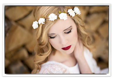 Float frame showing artwork floating inside the frame