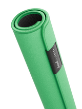 Luxurious 3mm thick neoprene mat for comfortable play.