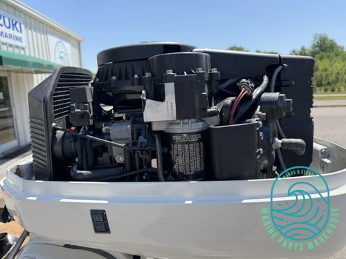 2004 Johnson 115 Hp 4-Cylinder Carbureted 2-Stroke 25" (XL) Outboard Motor