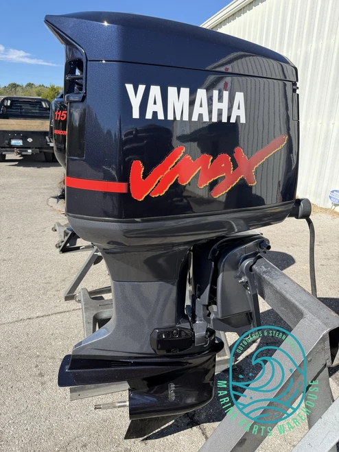 2003 Yamaha VMAX 225 Hp 6-Cyl EFI 2-Stroke 20" (L) Outboard Motor